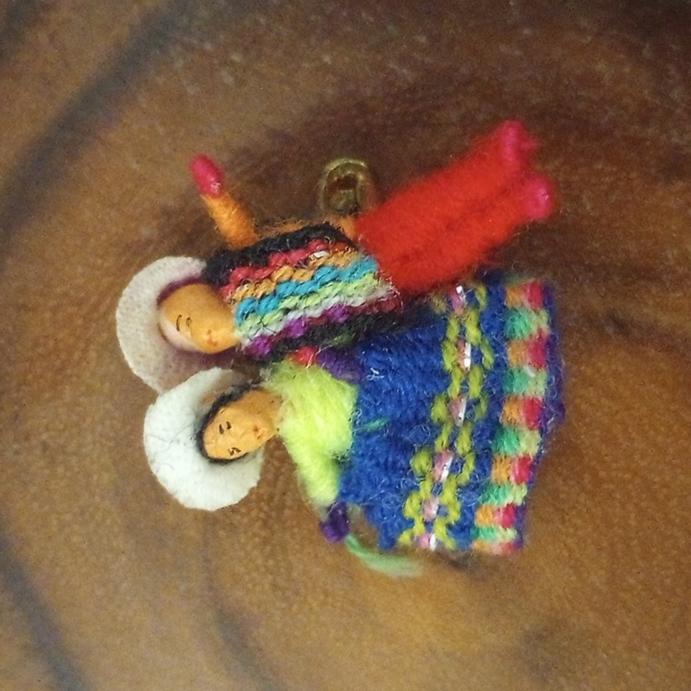 Boho vintage couple pin - colorful!